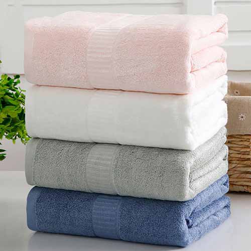Monogrammed Bath Towels for a Personal Touch